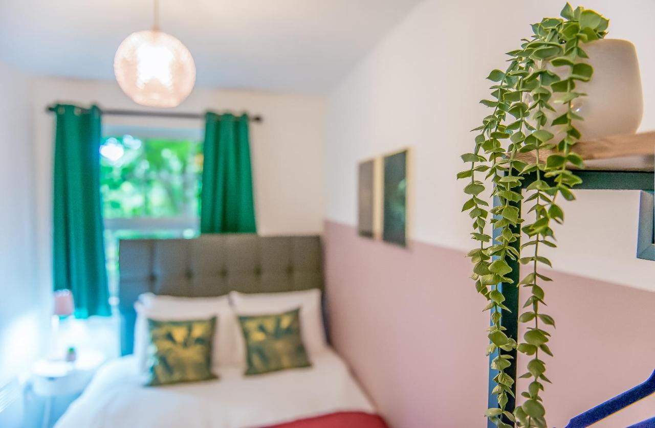 Pipkin Place Serviced Apartment Coventry Exterior photo